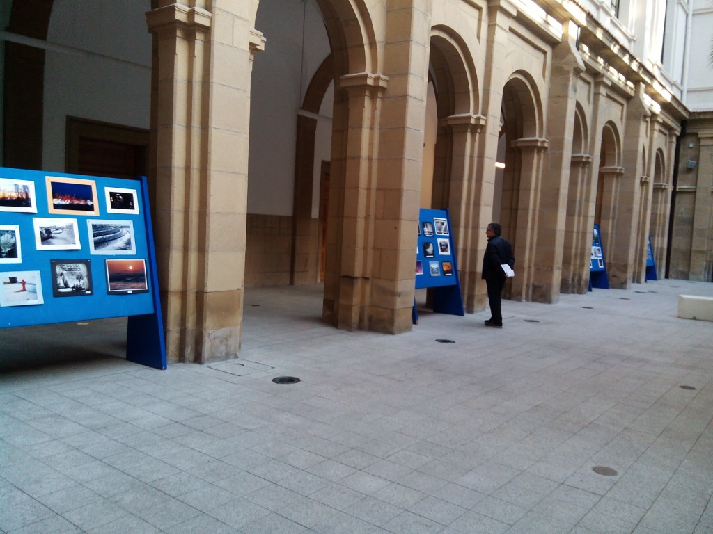 Exposición de las fotografías y dibujos de los concursos de Deusto Campus Cultura