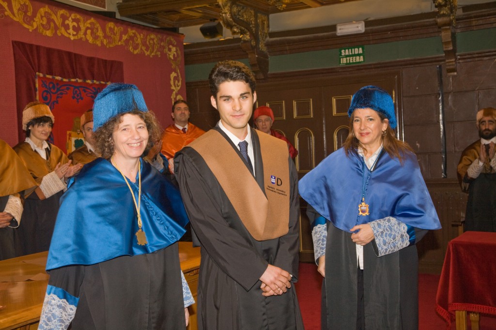 Investidura graduados en Ingeniería Investidura graduados en Ingeniería