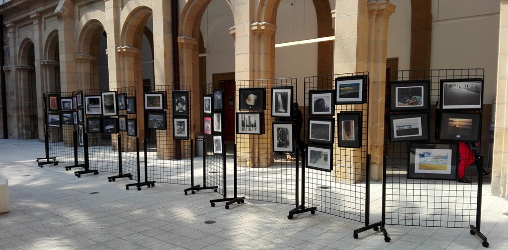 Exposición de los trabajos presentados a los certámenes de Dibujo y Fotografía Exposición de los trabajos presentados a los certámenes de Dibujo y Fotografía