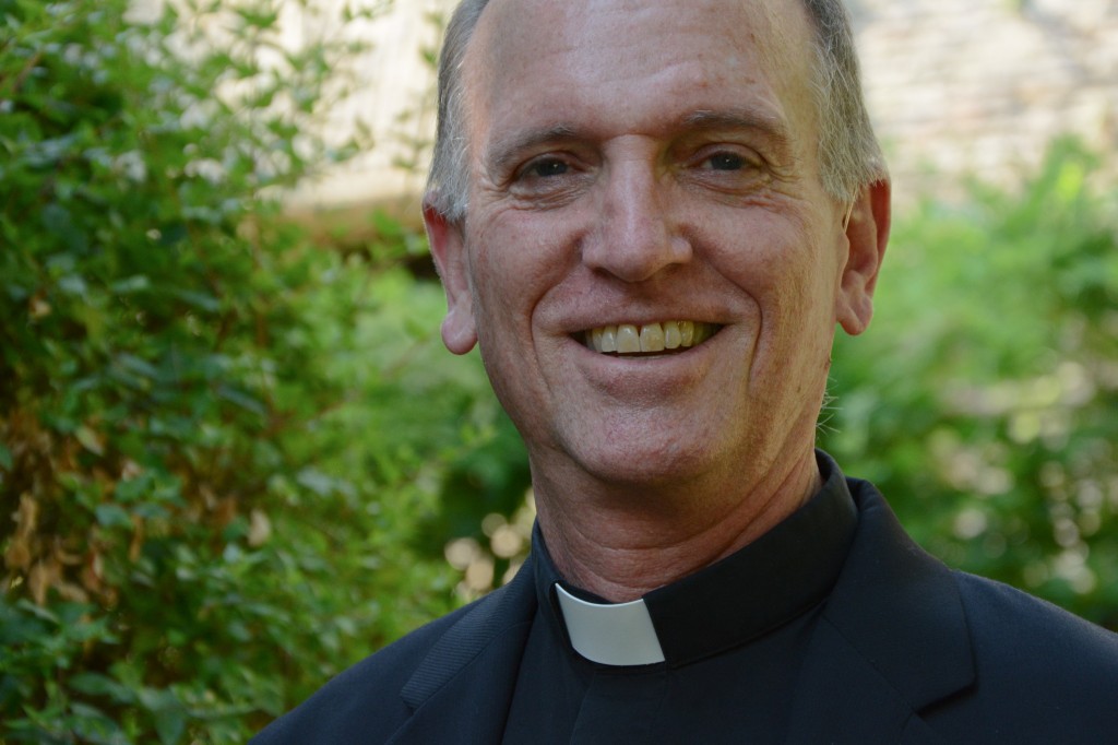 DeustoForum. Thomas H. Smolich SJ: DeustoForum. Thomas H. Smolich SJ: