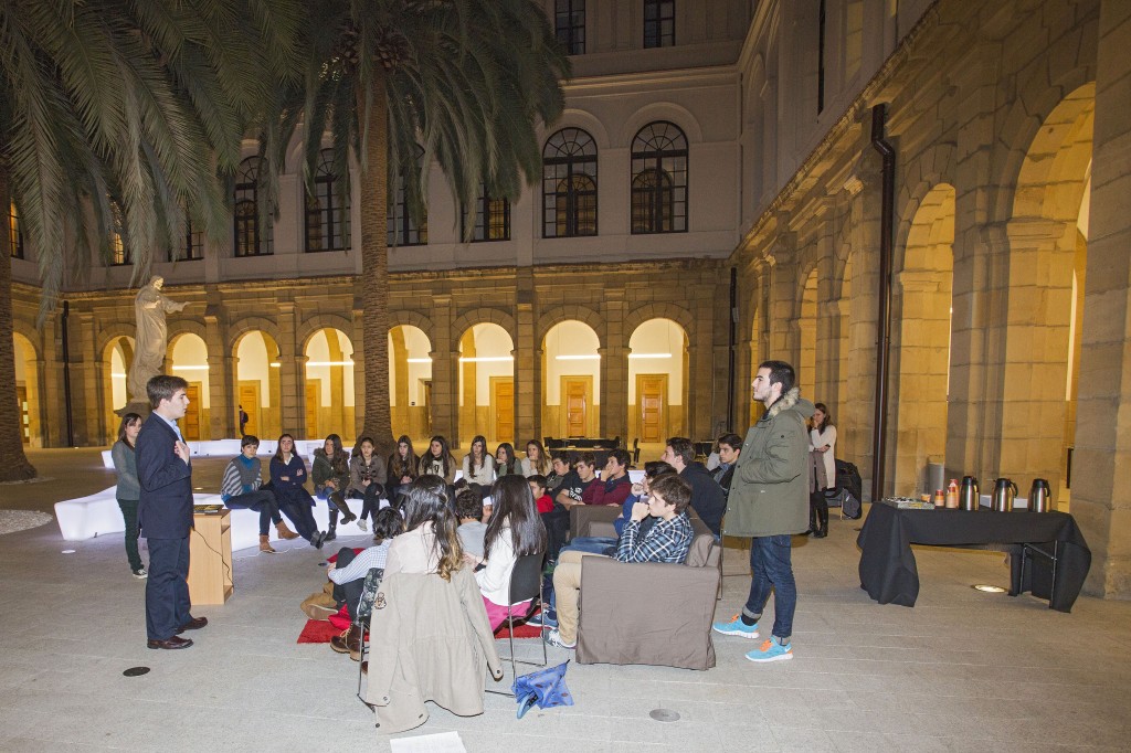 Talleres de la Facultad de Derecho para estudiantes de bachiller Talleres de la Facultad de Derecho para estudiantes de bachiller