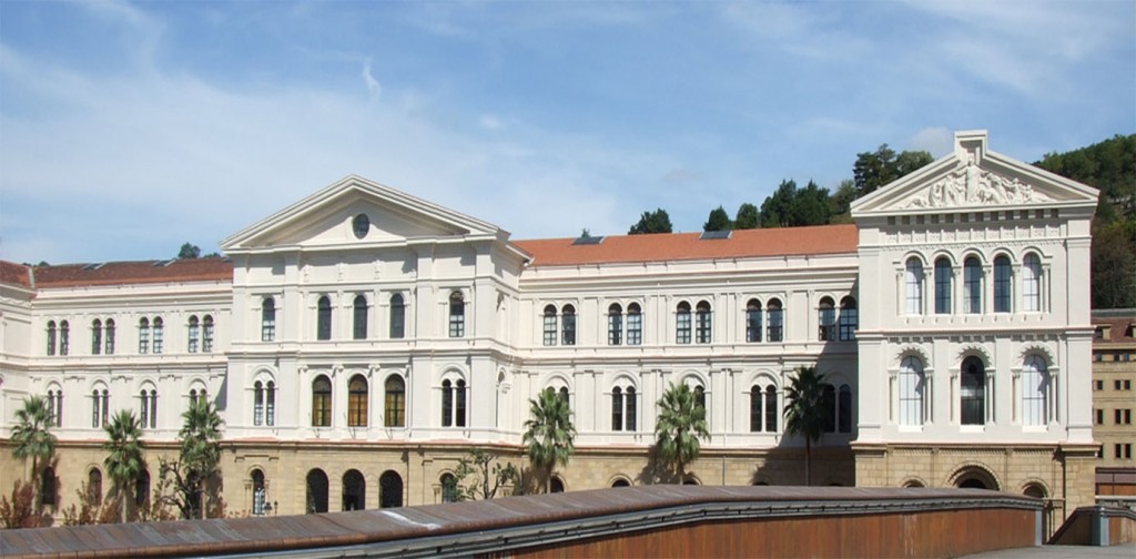 Congreso IEC de la Facultad de Derecho: El principio de Gestión Democrática y su aplicación práctica en un modelo de empresa eficiente Congreso IEC de la Facultad de Derecho: El principio de Gestión Democrática y su aplicación práctica en un modelo de empresa eficiente