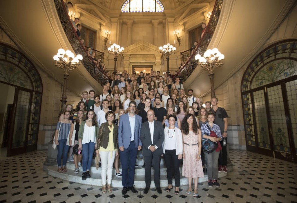 Recepción a los alumnos internacionales en el Ayuntamiento de San Sebastián