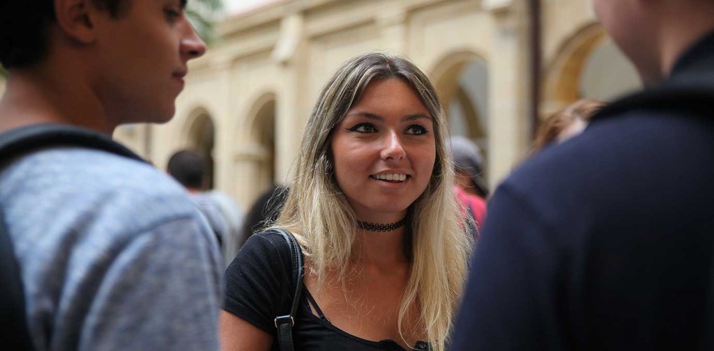 Bienvenida a los estudiantes internacionales