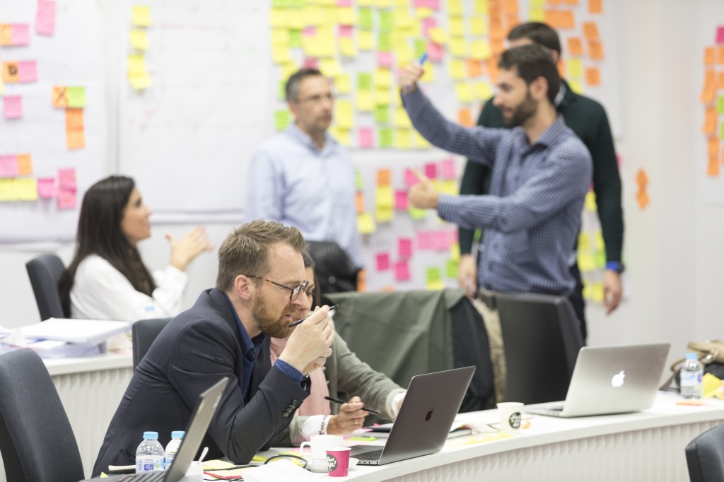 Participa de una Masterclass Online del Executive MBA Blended Participa de una Masterclass Online del Executive MBA Blended