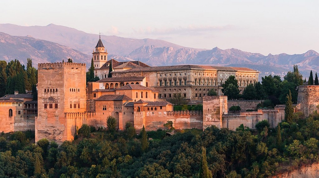 Deusto Business School participa en la feria FIEP Granada