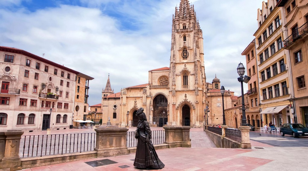 La Universidad de Deusto participa en la feria FIEP Oviedo