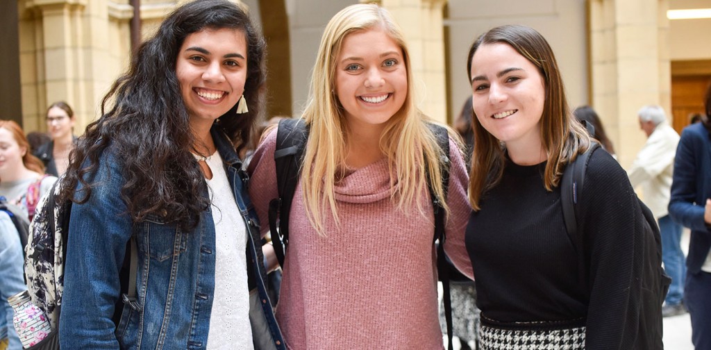 Bienvenida institucional en Bilbao a los estudiantes internacionales Bienvenida institucional en Bilbao a los estudiantes internacionales