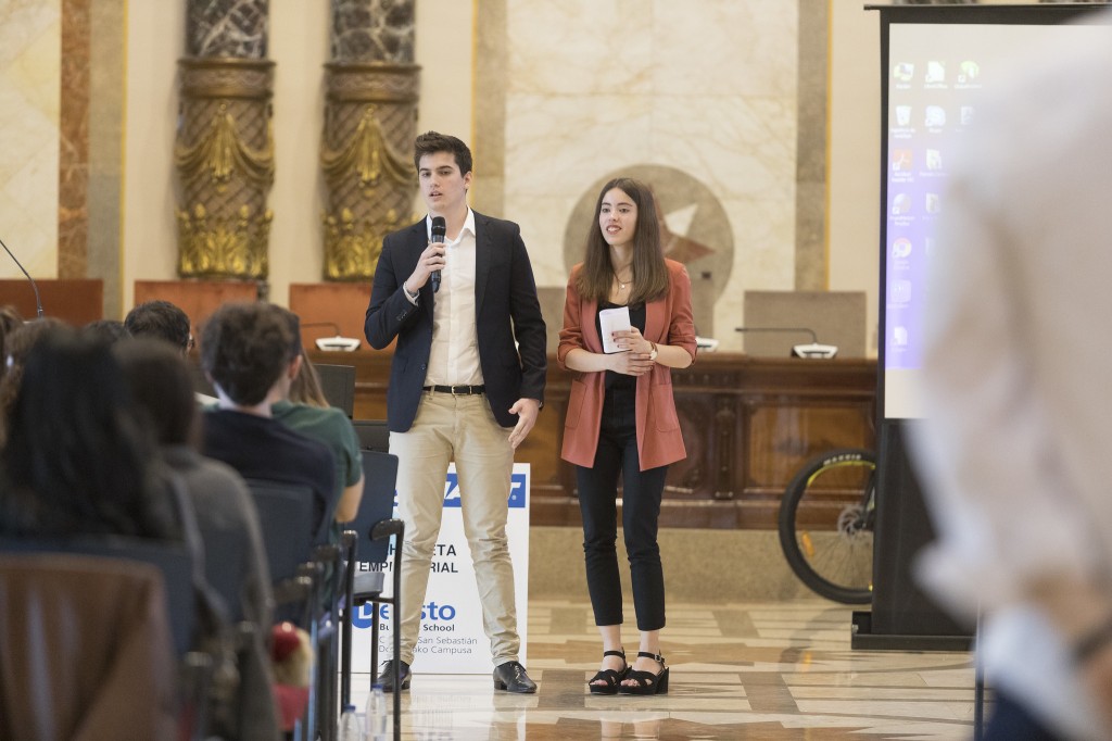 Entrega de los Premios ESME a la mejor idea empresarial
