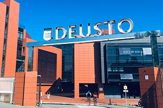 Jornada de acogida de los nuevos estudiantes de Deusto Business School en el campus de San Sebastián