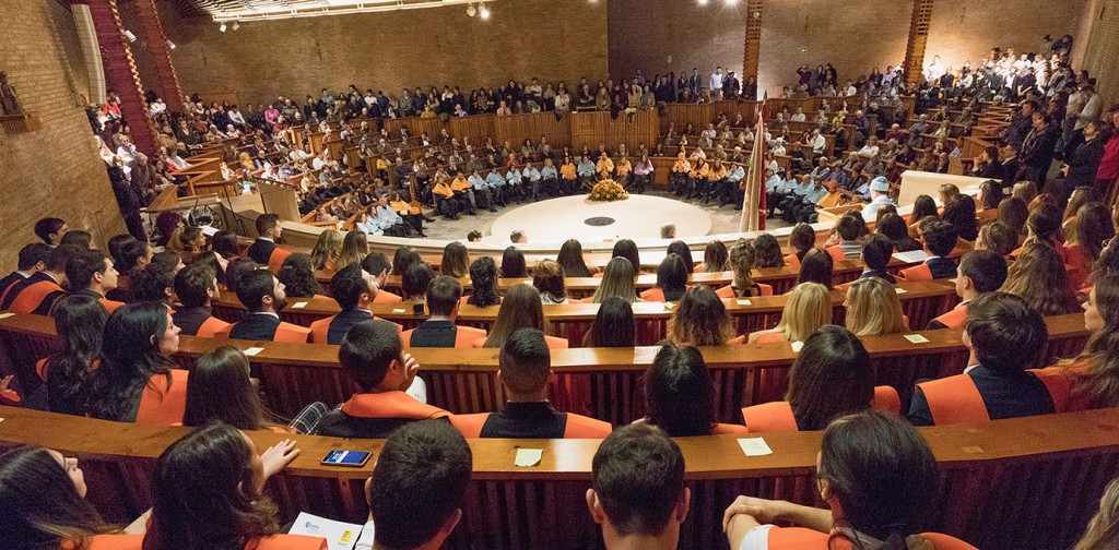 Acto de graduación promoción 2019-2020: Ciencias Sociales y Humanas, Derecho, Educación y Deporte Acto de graduación promoción 2019-2020: Ciencias Sociales y Humanas, Derecho, Educación y Deporte