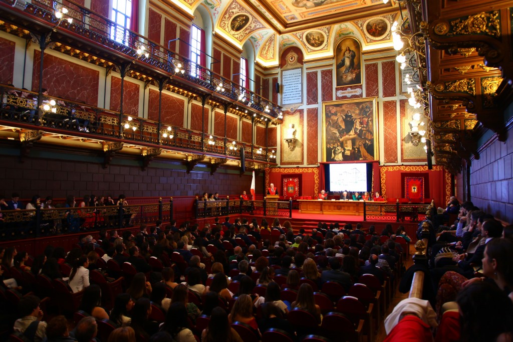 Acto de Imposición de Becas a Colegiales Mayores Acto de Imposición de Becas a Colegiales Mayores