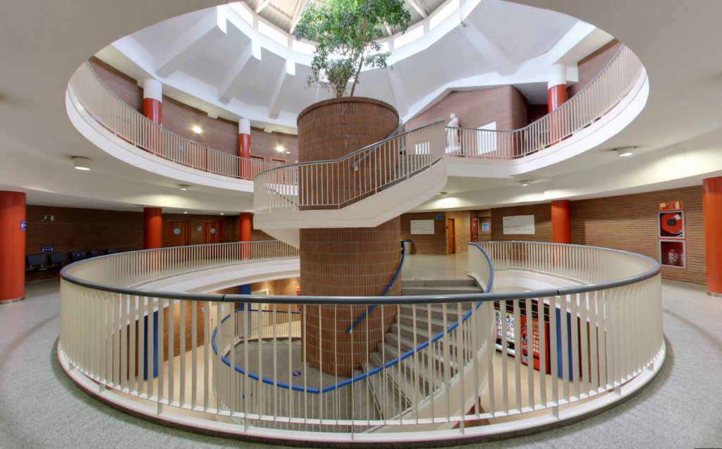 Jornadas de acogida a los nuevos estudiantes | Facultad de Ciencias Sociales y Humanas, campus de San Sebastián Jornadas de acogida a los nuevos estudiantes | Facultad de Ciencias Sociales y Humanas, campus de San Sebastián