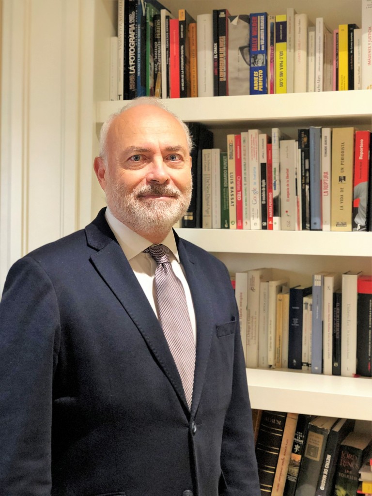 Carlos Fernández Hernández - Editor-in-Chief of LA LEY Ciberderecho newspaper Carlos Fernández Hernández - Editor-in-Chief of LA LEY Ciberderecho newspaper