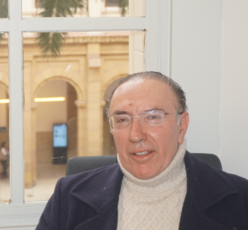 Francisco Lledó Yagüe. Catedrático emérito de la Universidad de Deusto y co-director de Colección Narrativa Dykinson