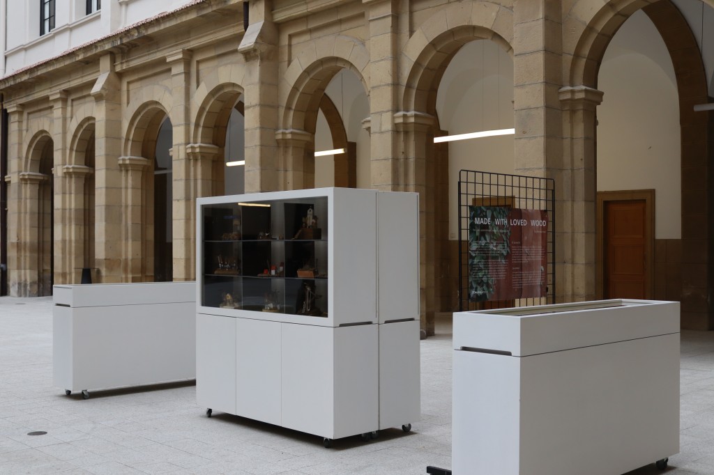 Exposición “Made with loved wood. Reciclaje, sostenibilidad, creatividad e innovación” Exposición “Made with loved wood. Reciclaje, sostenibilidad, creatividad e innovación”