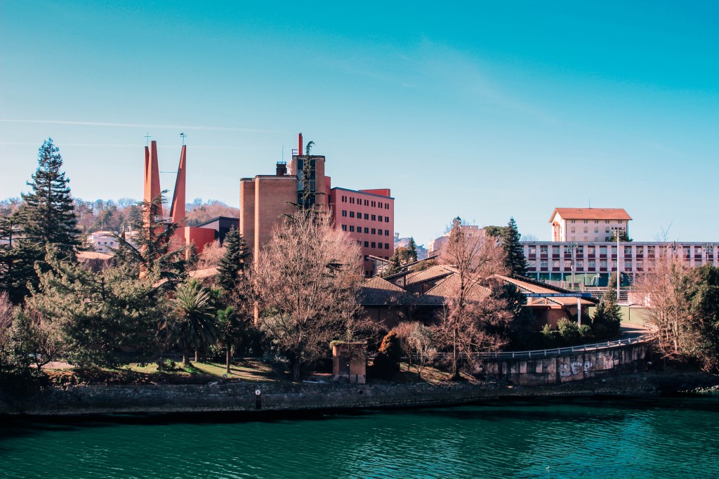 Jornadas de acogida a los nuevos estudiantes de la Facultad de Ciencias Sociales y Humanas del campus de San Sebastián Jornadas de acogida a los nuevos estudiantes de la Facultad de Ciencias Sociales y Humanas del campus de San Sebastián