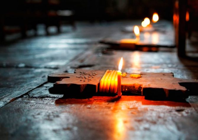 Eucaristía de Difuntos Eucaristía de Difuntos